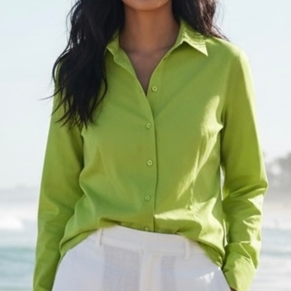 Chicos Cotton Button Down Shirt Lime Green Long Sleeve Sz 2/US Lg Preppy Classic